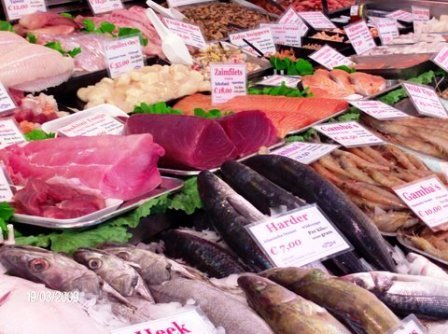 viskramen op de tweede markt